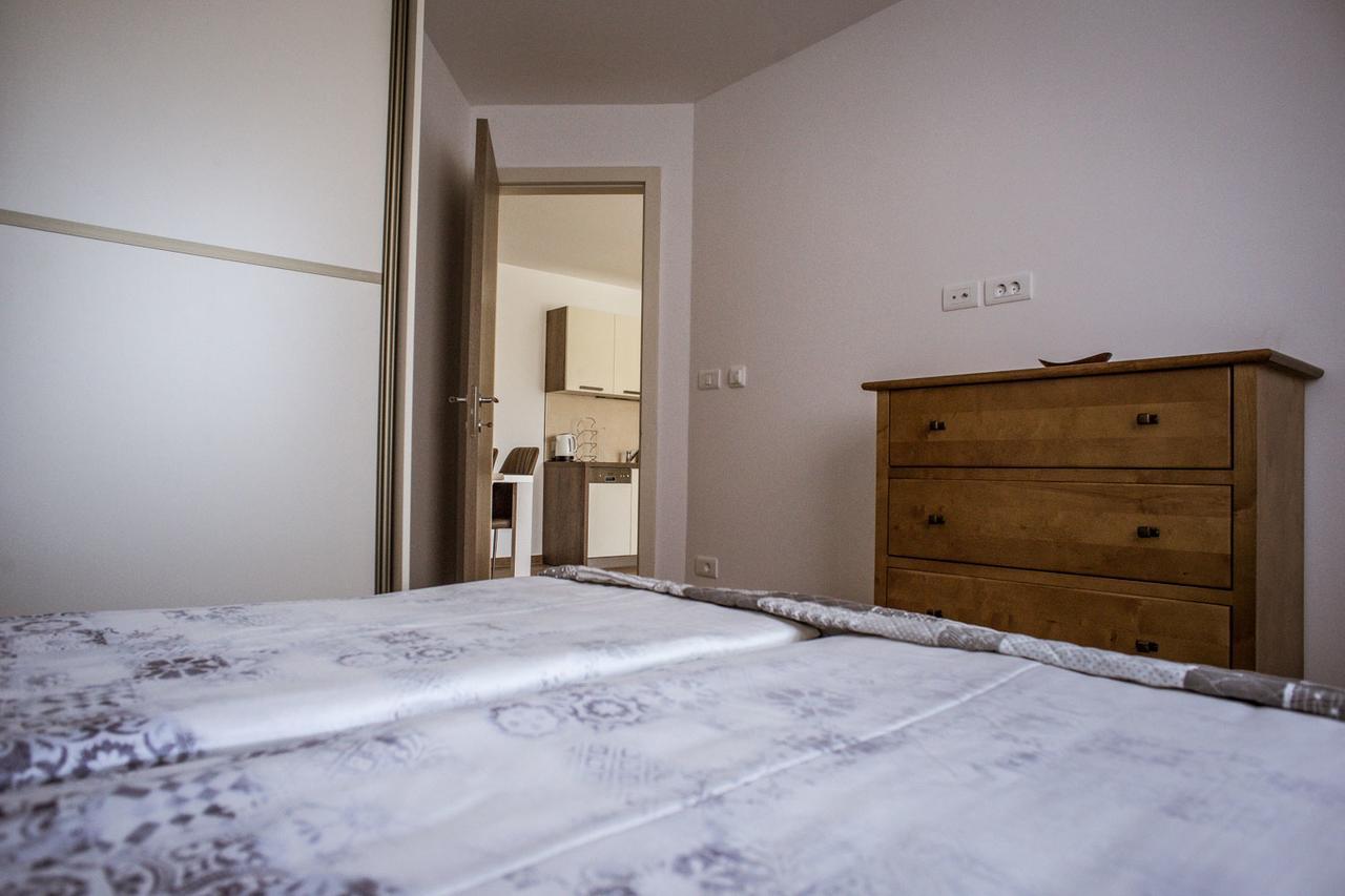 פאז'אנה Marco Apartments מראה חיצוני תמונה